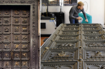 Reverse Engineering an Italian 14th Century Bronze Masterpiece with 3D Scanning